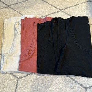 Aerie Maternity Tanks Size Medium